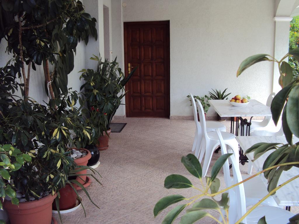 Apartments Papan Petrovac na moru Exterior foto