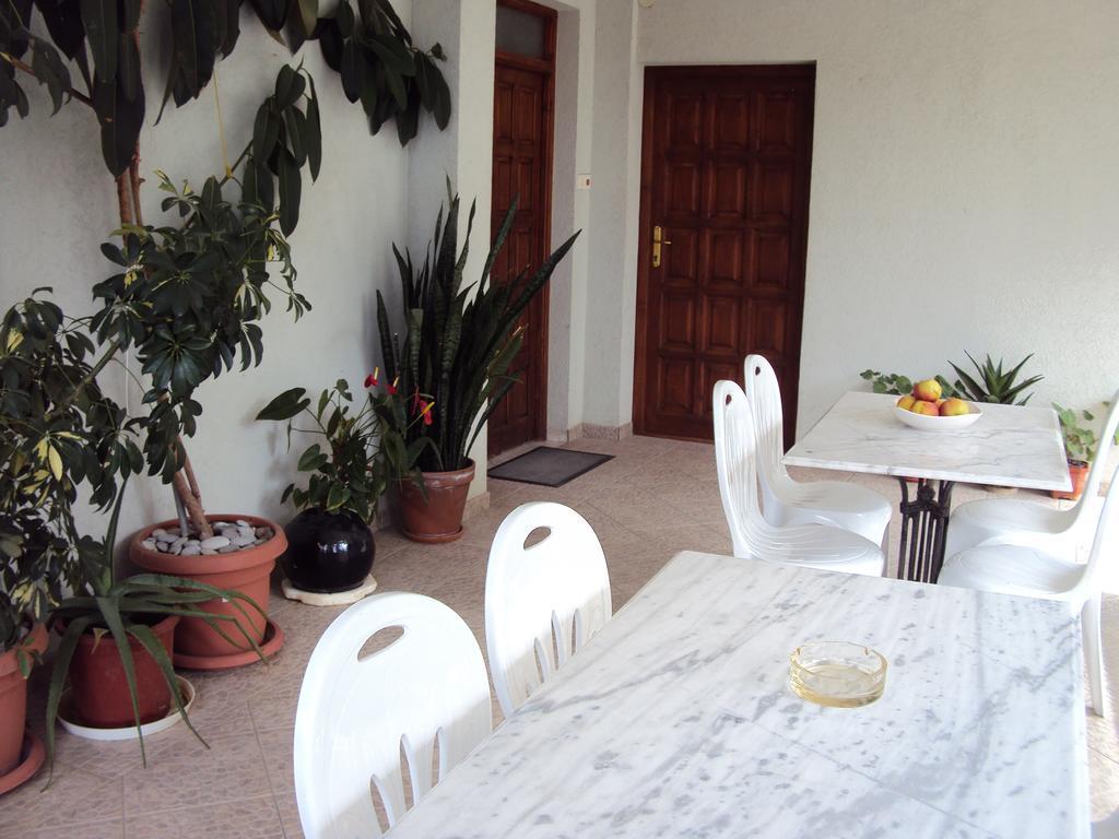 Apartments Papan Petrovac na moru Exterior foto