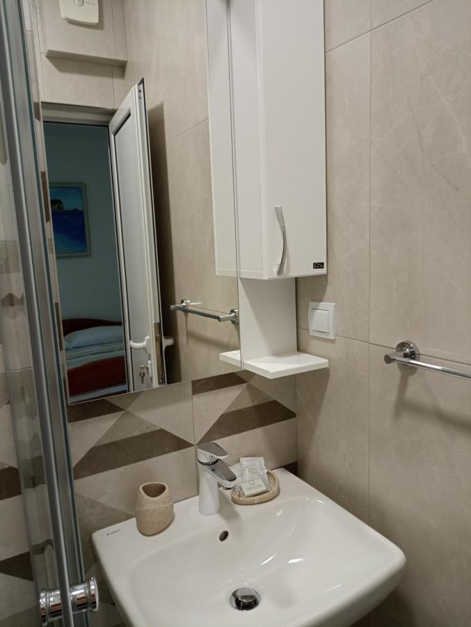 Apartments Papan Petrovac na moru Exterior foto