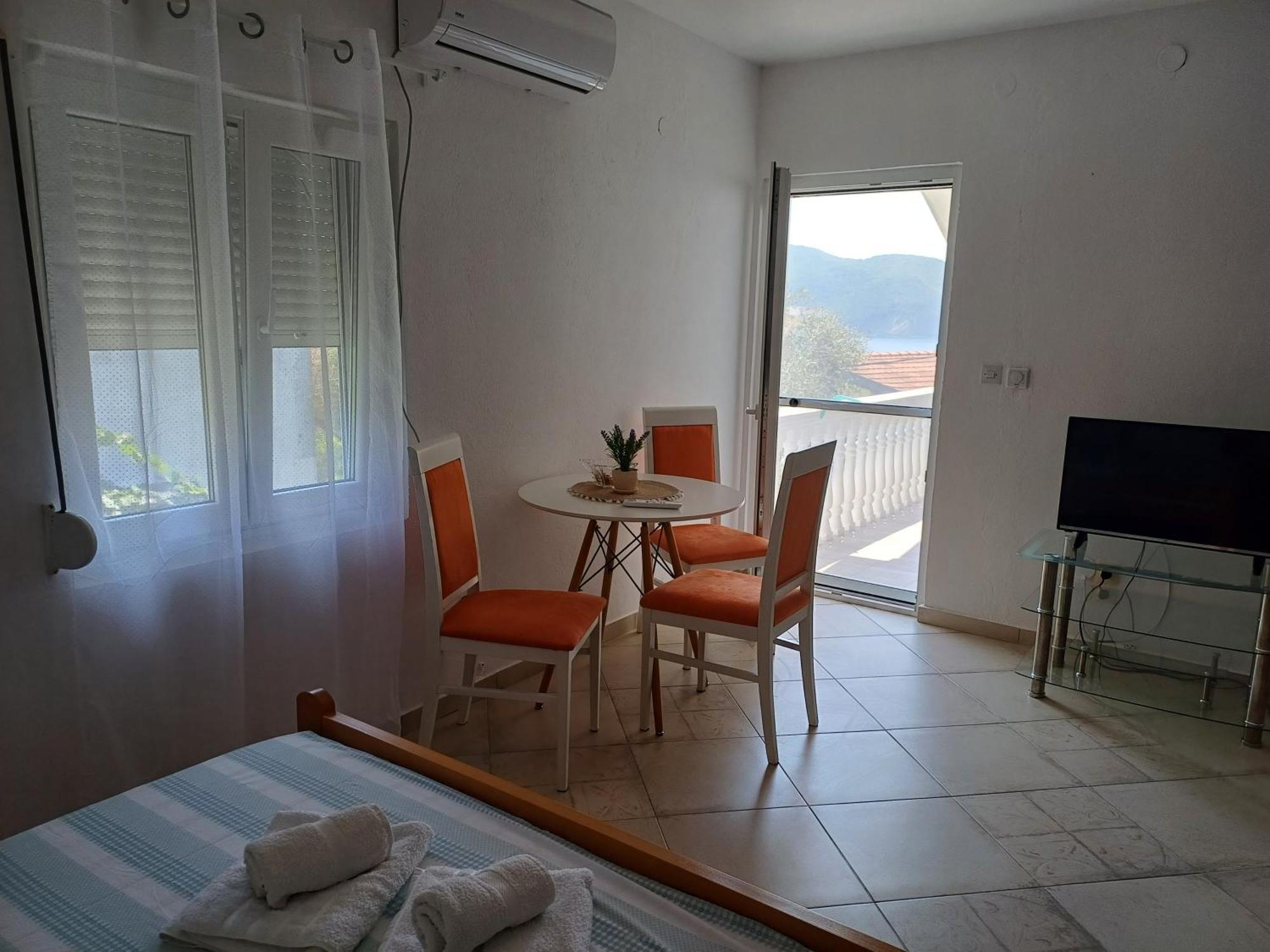 Apartments Papan Petrovac na moru Exterior foto