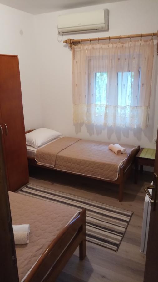 Apartments Papan Petrovac na moru Exterior foto