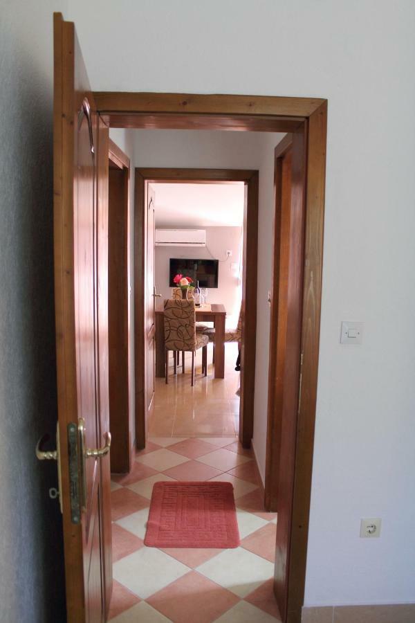 Apartments Papan Petrovac na moru Exterior foto