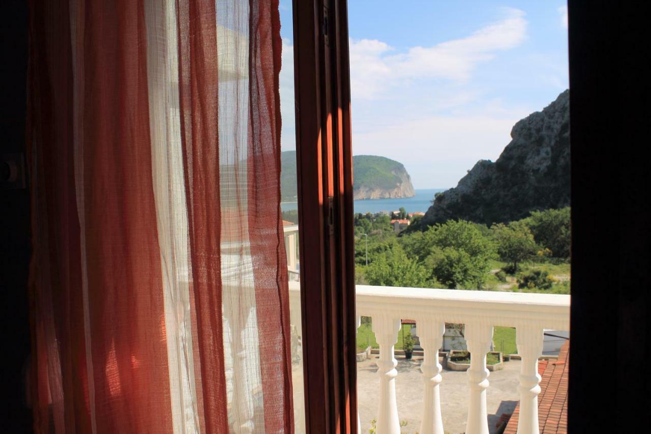 Apartments Papan Petrovac na moru Exterior foto